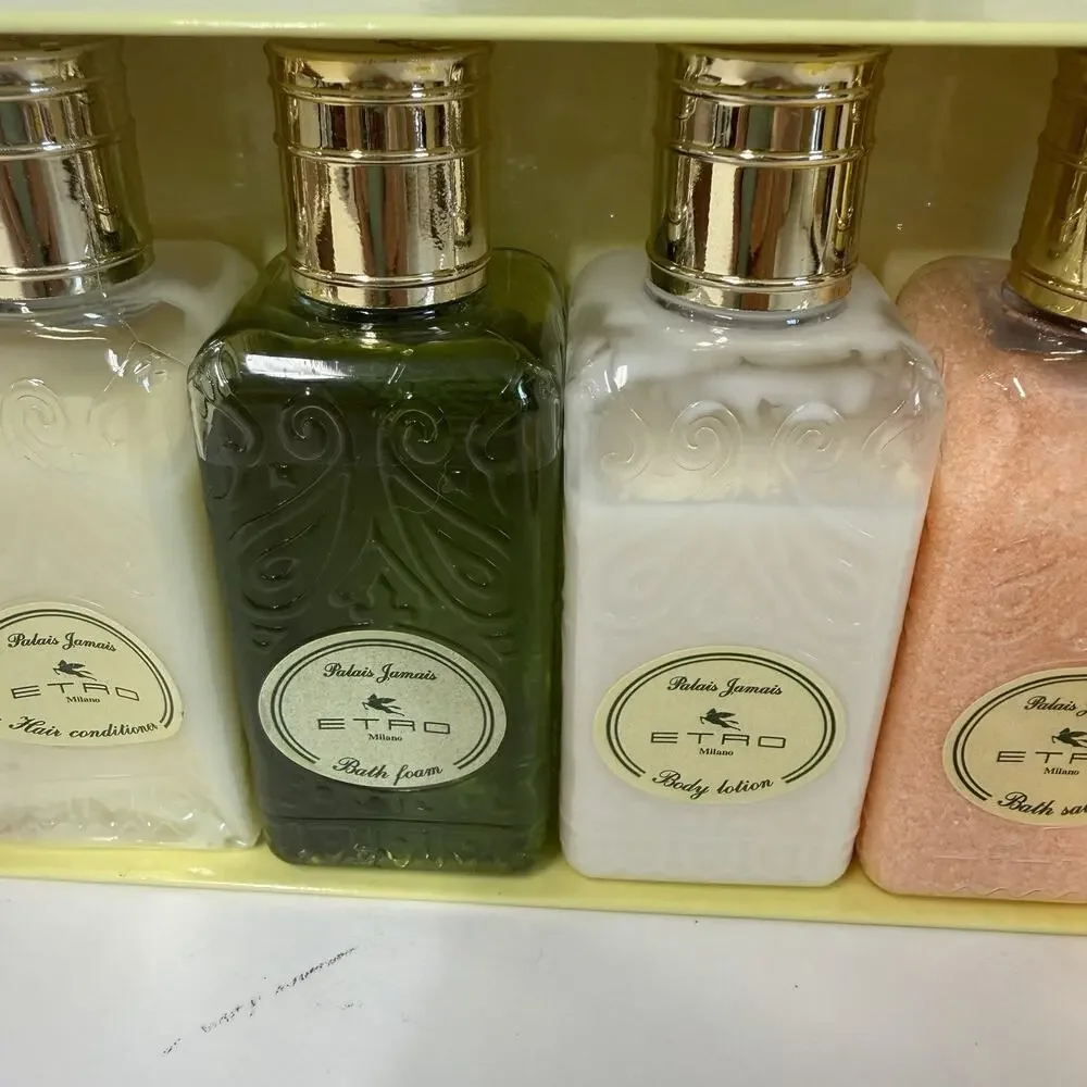 Etro Milano Palais Jamais Luxury Set Shampoo Conditioner Lotion Bath Foam Salt